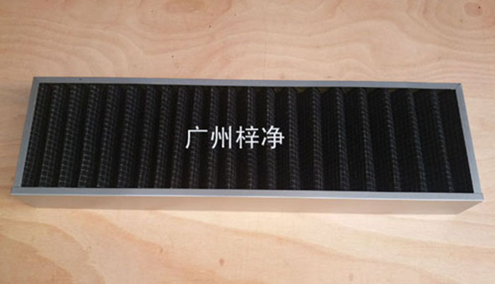 活性碳過濾器廣泛用于化學(xué)、制藥、食品、娛樂場所、需要凈化空氣的場所， 有害氣體如苯、甲醛、氨氣等的吸附脫除 溶劑的回收 ，采用活性炭氈比表面積大，吸附能力強(qiáng)，迅速處理各種有害氣體, 有效潔凈空氣對氣味的控制。